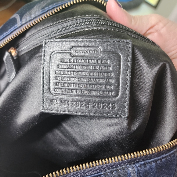 COACH CAMBPELL SIGNATURE METALLIC SATCHEL - Picture 11 of 11